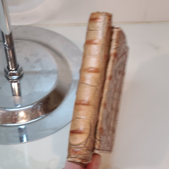 Brahmin Tan Crocodile Embossed Wallet - Picture 13 of 13